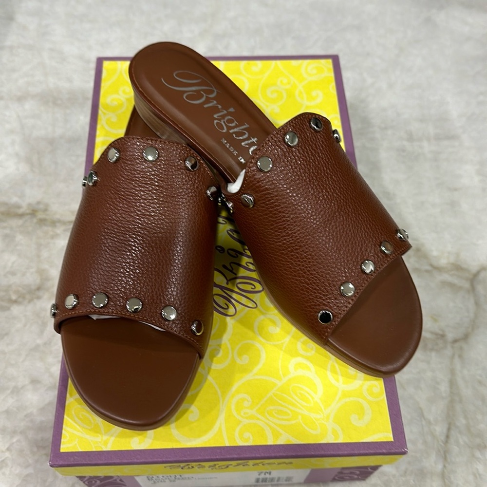 Brighton Pretty Tough Night Studded Bourbon Leather Sandals Size 7